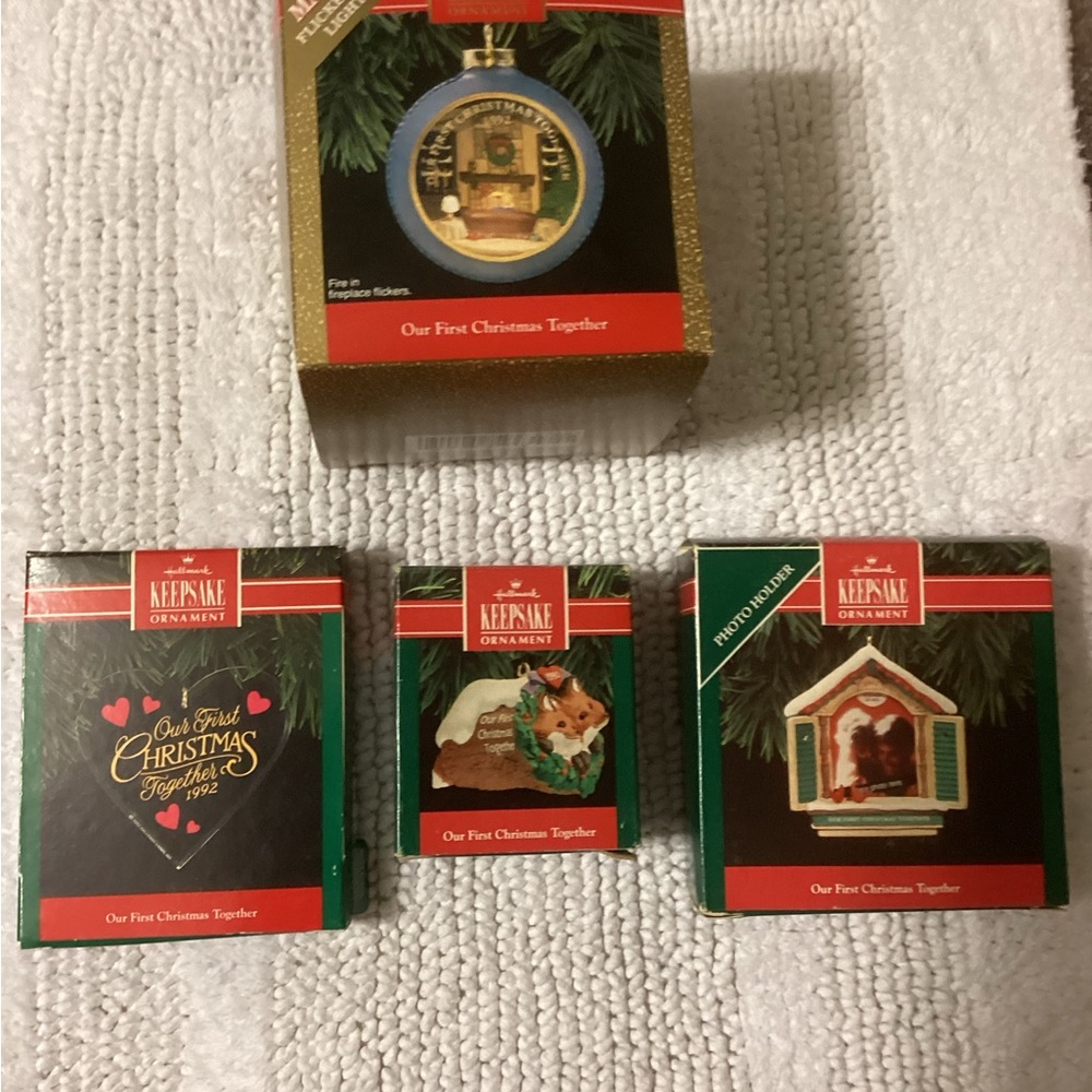 Hallmark Holiday Ornaments Green and Red